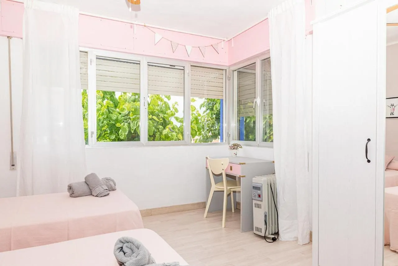 Blue Castle Guesthouse Malaga