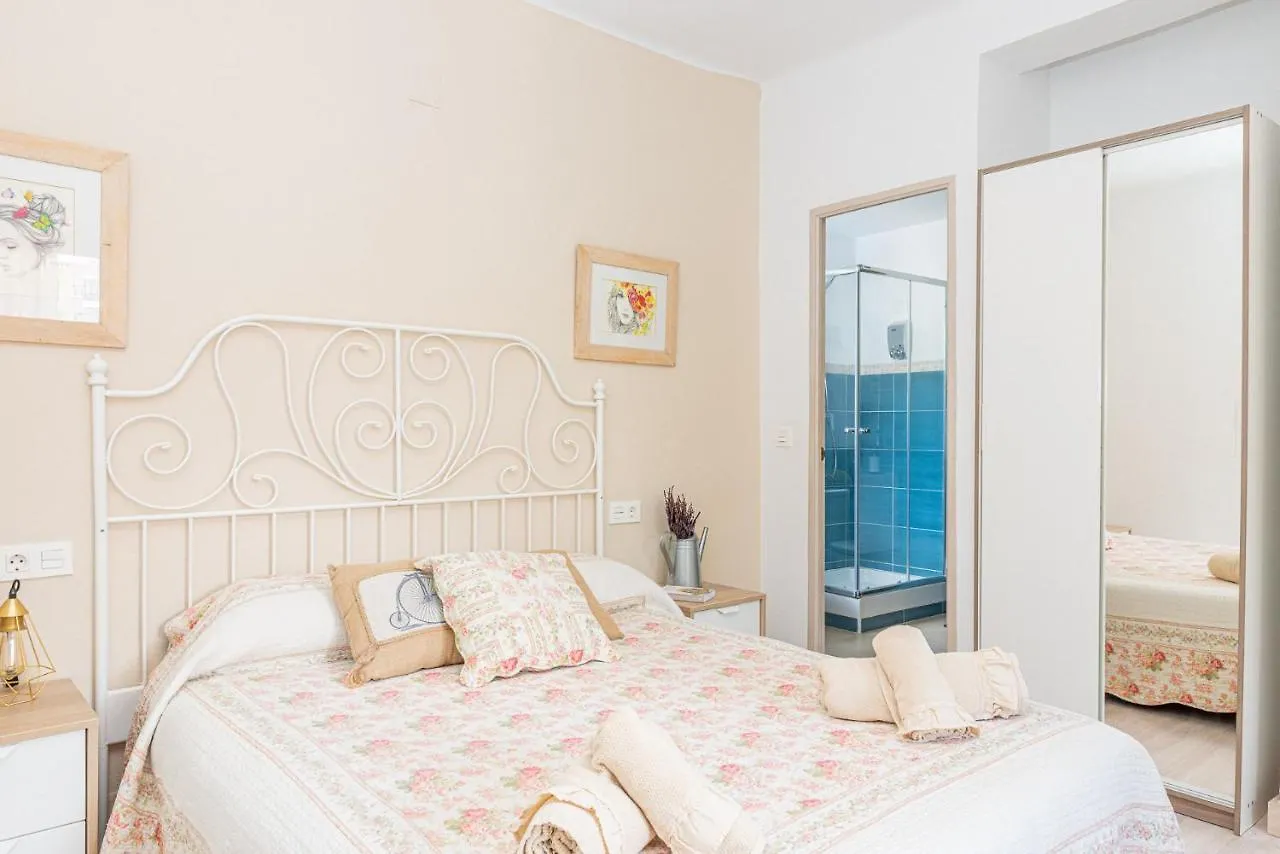 Blue Castle Guesthouse Màlaga 0*,
